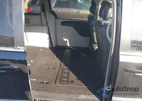 2011 Chrysler Town And Country from USA, damaged, VIN 2A4RR8DGBR803482